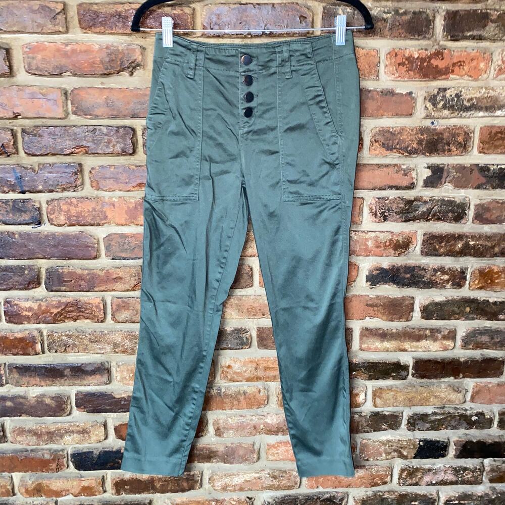 Level99 Woodland Green Skinny Leg Utility Cropped Pants Women's Size 26